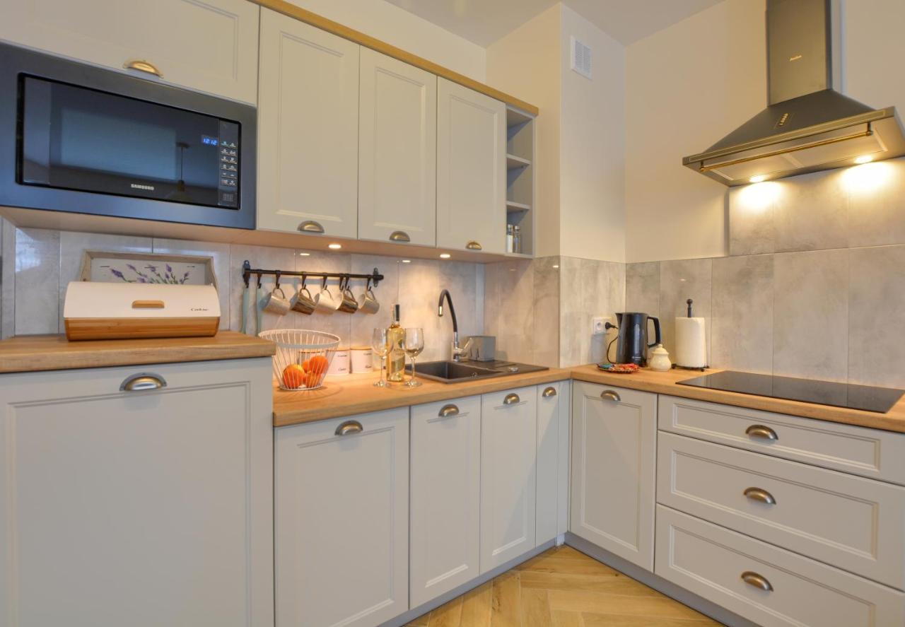Appartement Retro Bieszczady à Ustrzyki Dolne Extérieur photo